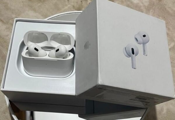 ⁦سماعة AirPods Pro تقليد نخب اول⁩ - الصورة ⁦2⁩